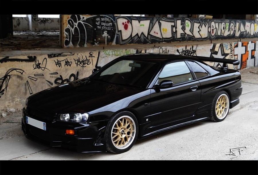 Nissan Skyline R34 Räder Rota T2R R18 9.5J ET35 265/35 coupe 