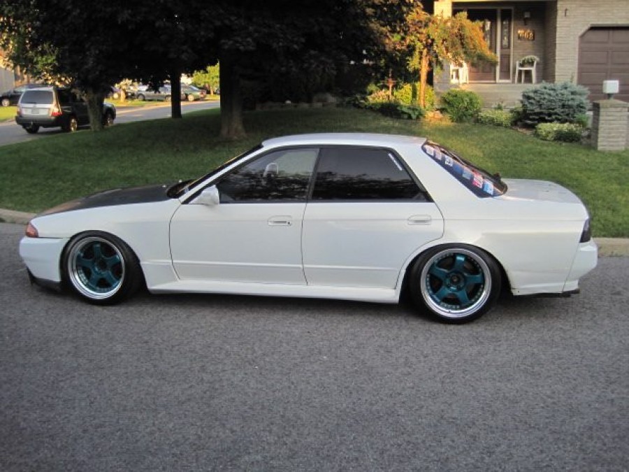 Nissan Skyline R32 Räder SSR Professor SP1 R17 9.5J 215/45 10J ET19 225/45