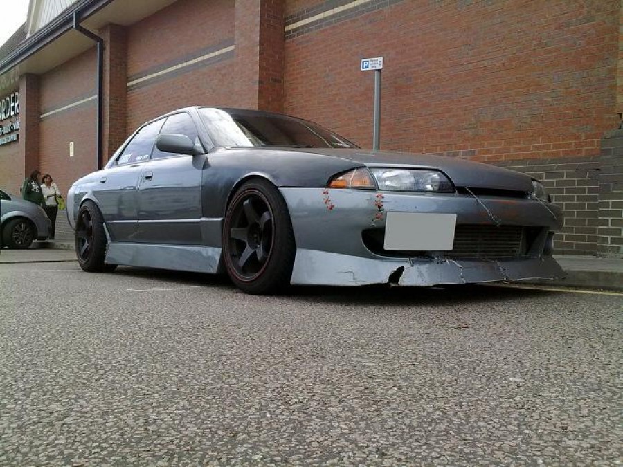 Nissan Skyline R32 Räder Rota P45R R17 9.5J ET12 225/45 sedan 