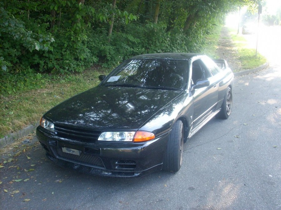 Nissan Skyline R32 Räder Rays Volk Racing TE37 R18 9.5J ET22 245/40