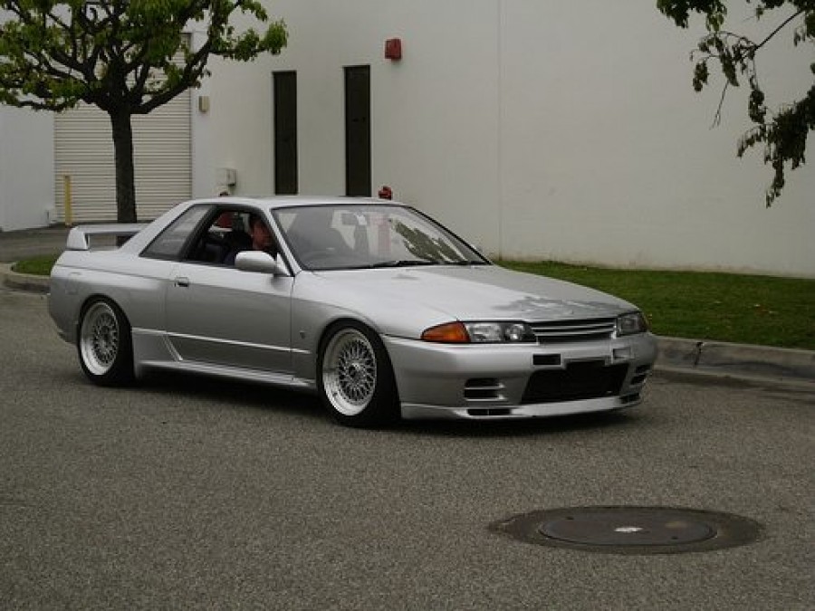 Nissan Skyline R32 Räder BBS RS R17 9J ET-10 245/40 GTR 