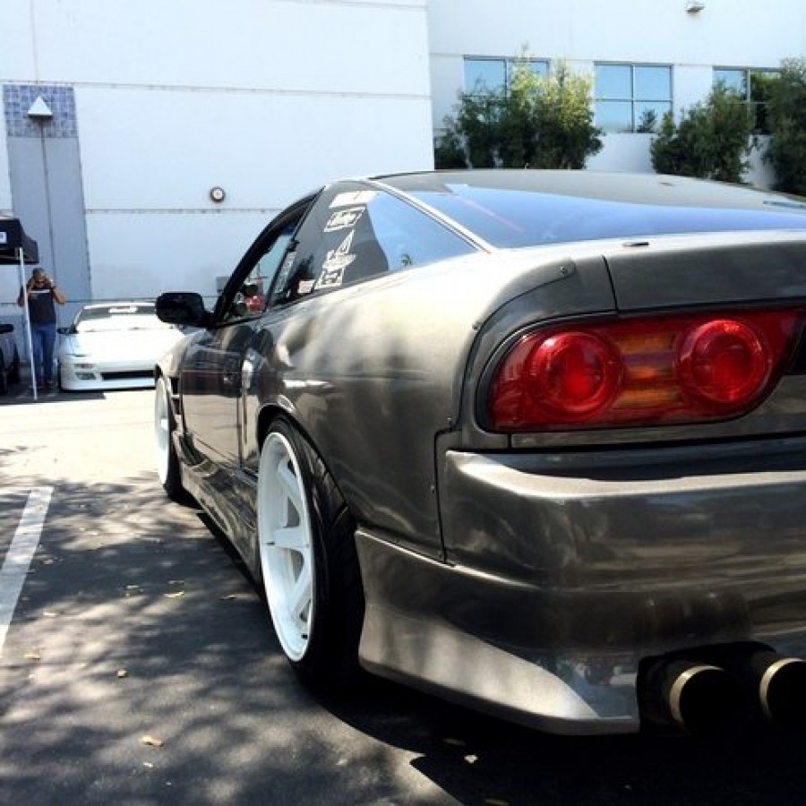 Nissan 180SX/200SX/240SX S13 Räder Varrstoen ES 2 R18 9.5J ET22 225/40
