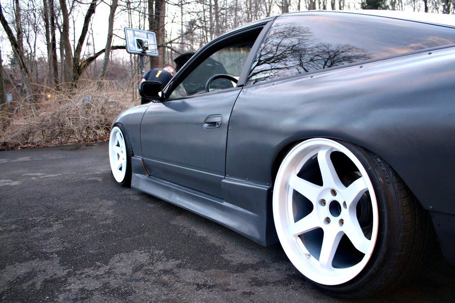 Nissan 180SX/200SX/240SX S13 Räder Varrstoen ES 2.2.1 R18 9.5J ET18 215/35 10.5J 225/40