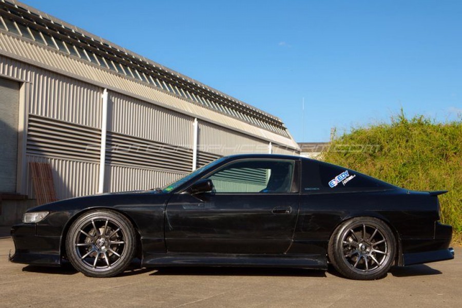 Nissan 180SX/200SX/240SX S13 Räder Rota G-force R18 9J ET27 235/40