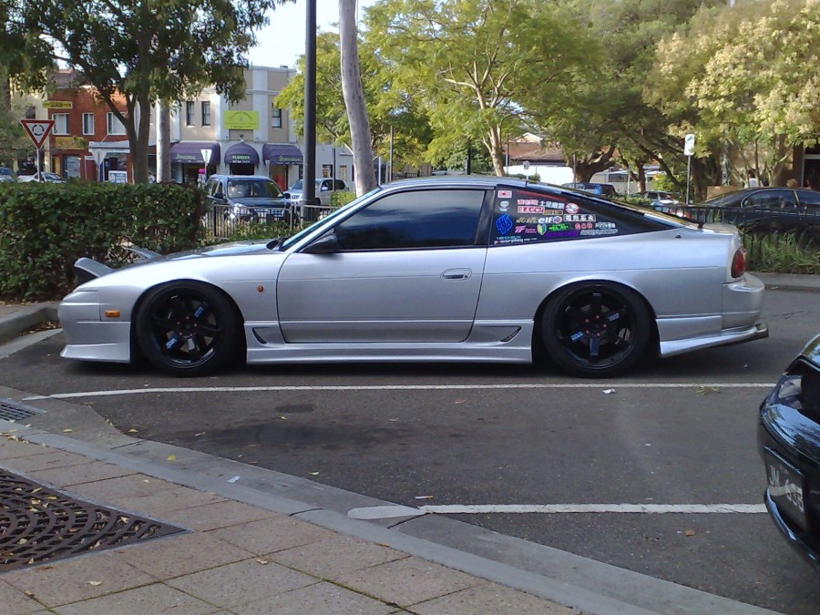 Nissan 180SX/200SX/240SX Räder Rays Volk Racing TE37 R18 9.5J ET7 225/40 10.5J ET17 235/40