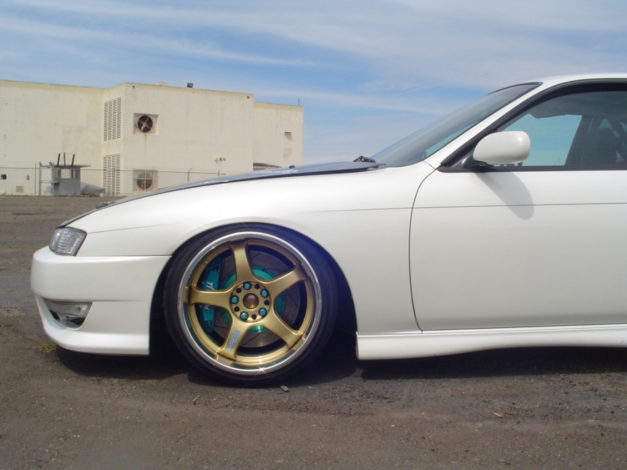 Nissan Silvia S14 Räder Rays Gram Lights 57 Pro R18 10J ET2 215/40 225/40