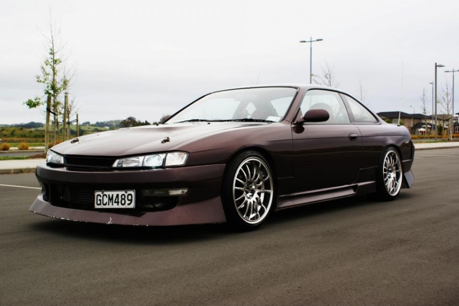 Nissan Silvia S14 Räder .COM Racing Chrome R18 9J ET15 225/40