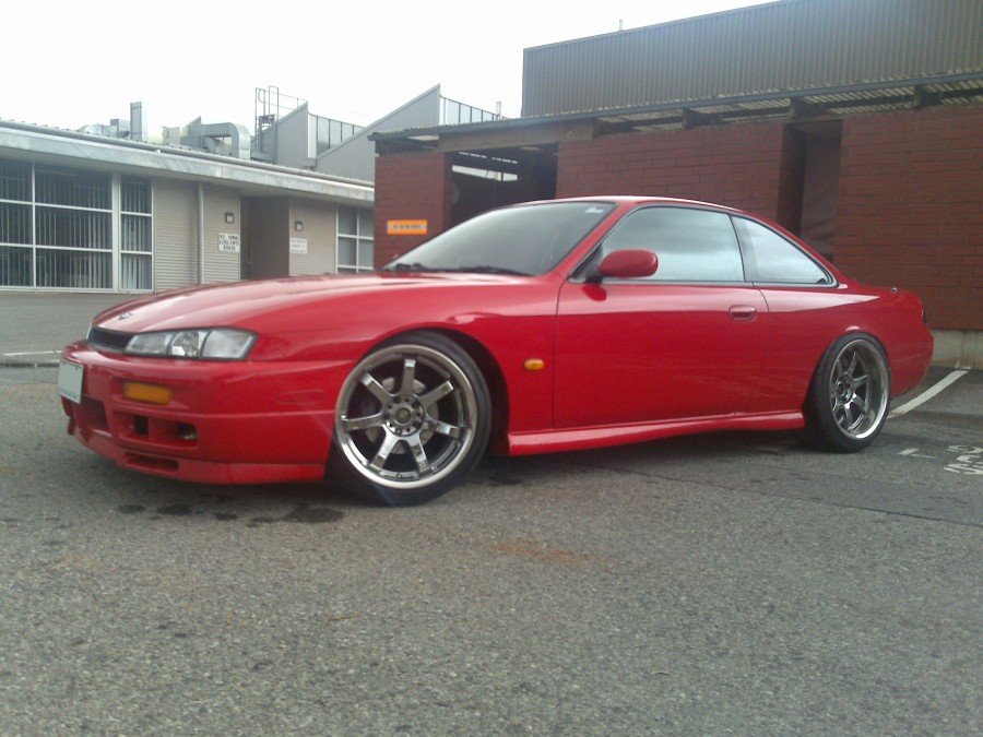 Nissan Silvia S14 Räder Rays Gram Light 57S Pro R18 9.5J ET12 225/40 10J 235/40