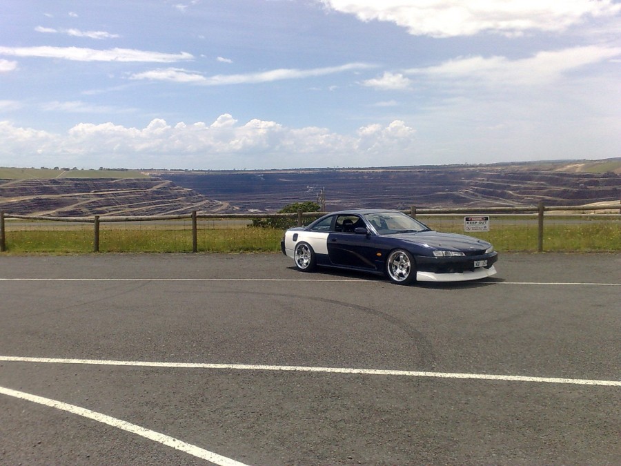 Nissan Silvia S14 Räder Garson Deep Racing Ryugi R18 9.5J ET4 225/40 10J ET-4 235/40
