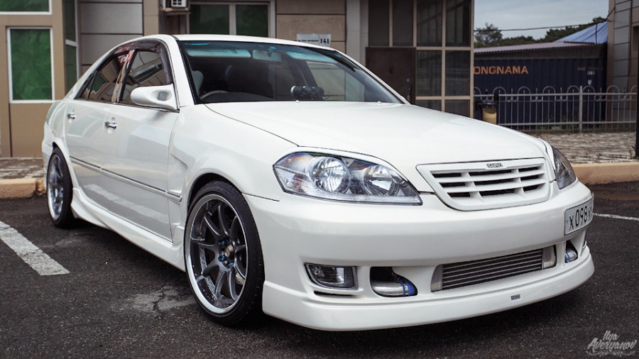 Toyota Mark II 110 Räder Work Emotion XT7 R18 8.5J ET32 9.5J ET20 The Punisher 