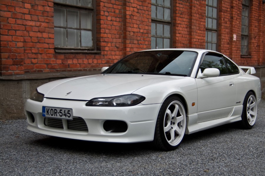 Nissan Silvia S15 Räder Rota Grid Drift R18 8.5J ET35 215/40 10J 255/35
