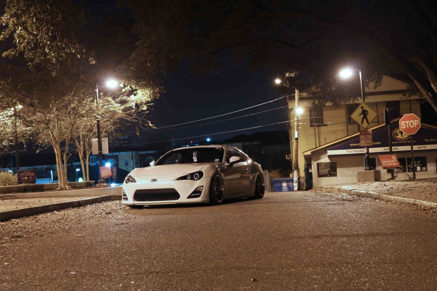 Scion FR-S Räder Esr SR01 R18 9.5J ET22 225/40