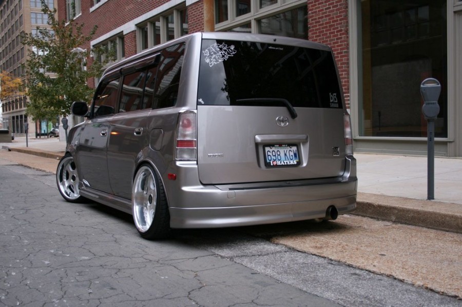 Scion xB Räder Work Euroline FS R18 8.5J ET20 215/35 ET13