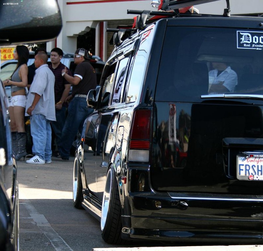 Scion xB Räder Work VS-KF R15 7J ET8 175/55 7.5J ET-6