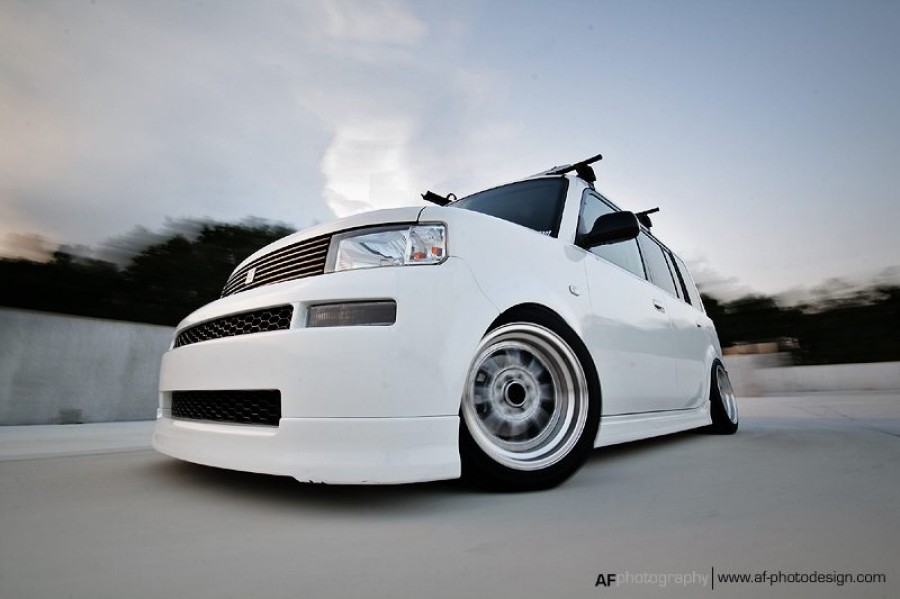 Scion xB Räder XXR 002 R15 8J 195/50