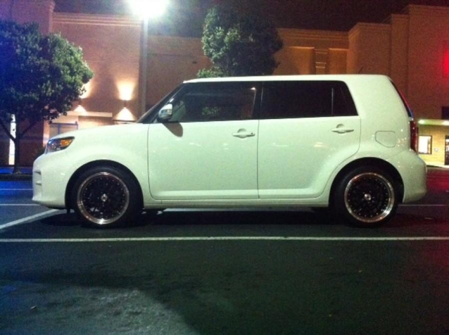 Scion xB Räder XXR 521 R18 8.5J ET30 225/40