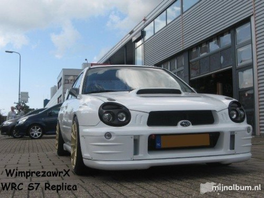 Subaru Impreza Räder Rota G-force R18 9J ET35 225/40