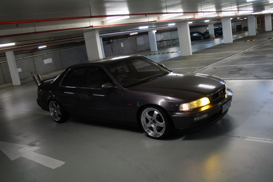 Acura Legend Räder SSR Professor SP1 R18 8J ET49 215/35 9J ET37 225/40