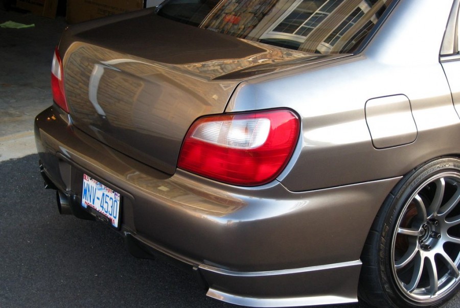 Subaru Impreza Räder Rota G-force R18 9J ET30 235/40