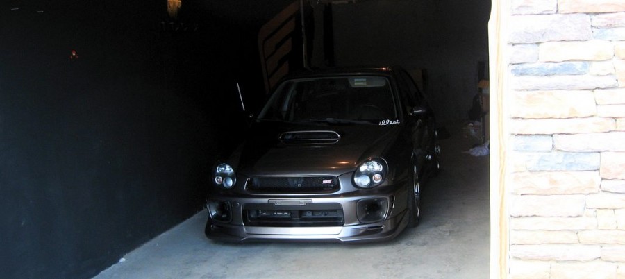 Subaru Impreza Räder Rota G-force R18 9J ET30 235/40