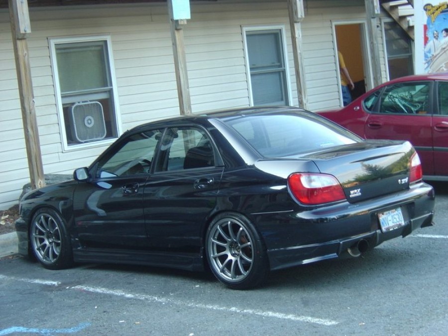 Subaru Impreza Räder Rota G-force R18 9J ET35 235/40