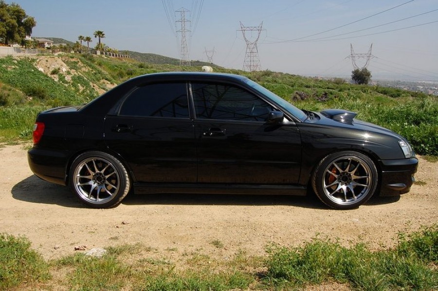 Subaru Impreza GD, GG Räder Rota Torque R R18 9.5J ET35 235/40