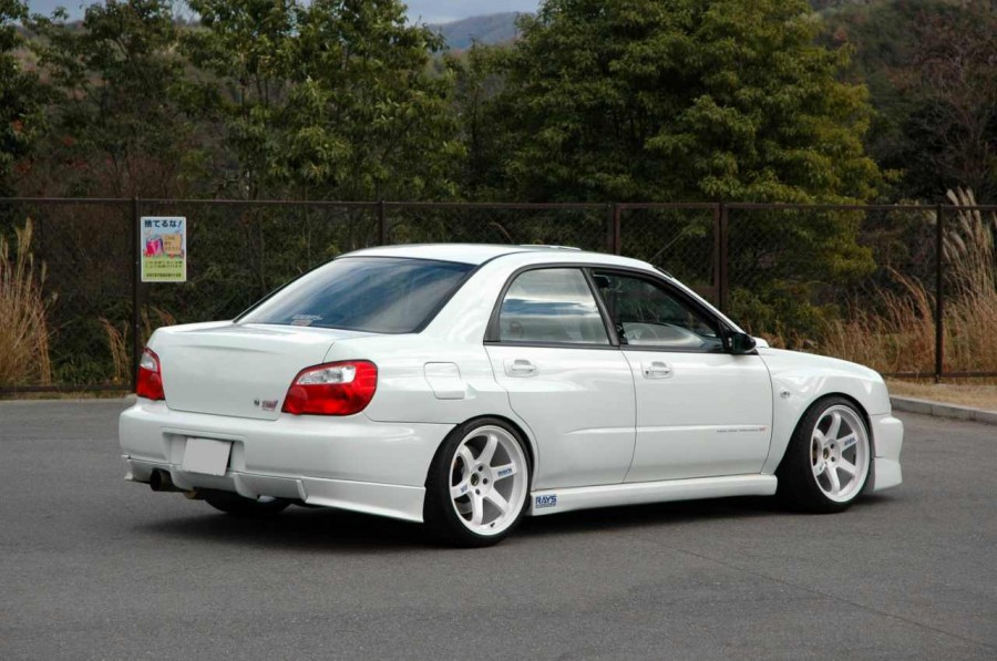 Subaru Impreza GD, GG Räder Rays Volk Racing TE37 R18 10.5J ET15 255/35 WRX STI 