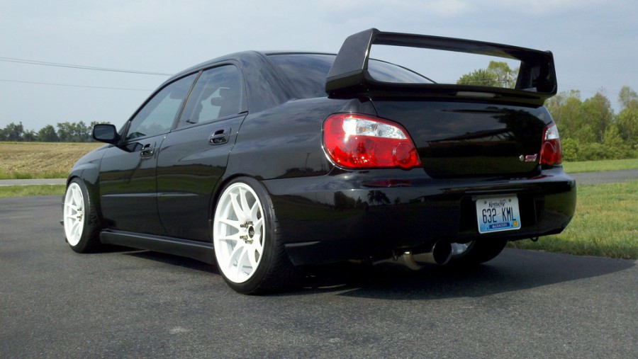 Subaru Impreza Räder Rota Torque R R18 9.5J ET30 225/40 ET35 WRX STI 