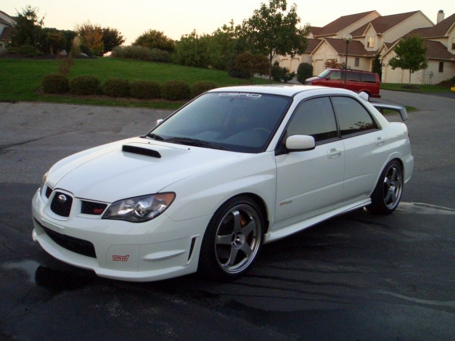 Subaru Impreza GD, GG Räder Rota P45R R18 8.5J ET35 255/35