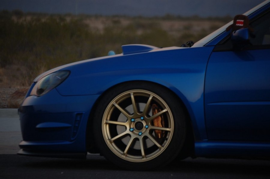 Subaru Impreza Räder Rota G-force R18 9J ET30 235/40 WRX STI 