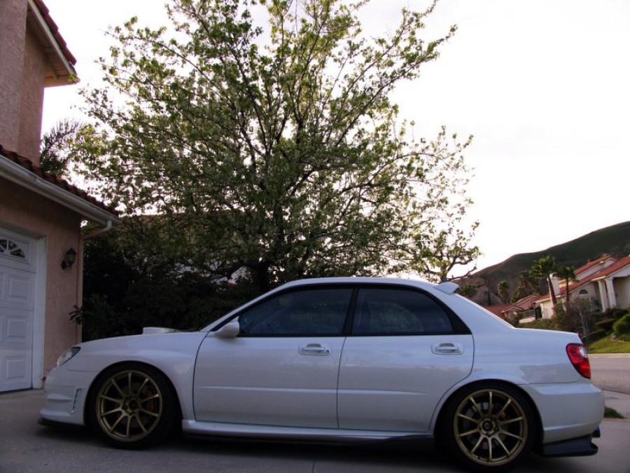 Subaru Impreza Räder Advan Yokohama RS R18 10J ET35 265/35 WRX STI 