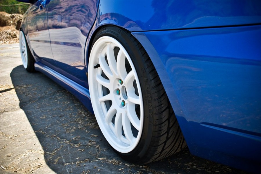 Subaru Impreza GD, GG Räder Work Emotion 11R R17 9J ET28 215/40