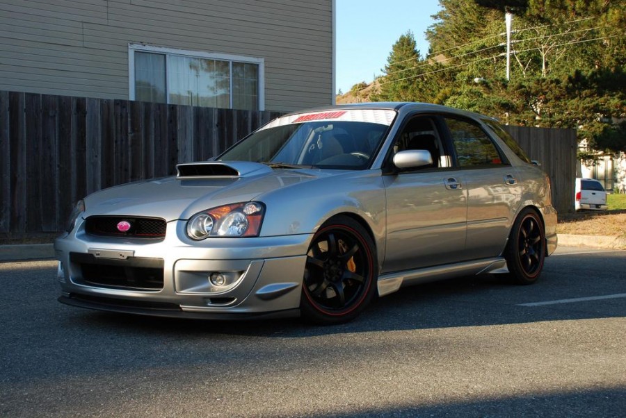 Subaru Impreza GD, GG Räder Rays Gram Lights 57Maximum R18 8.5J ET45 235/40 WRX Wagon 