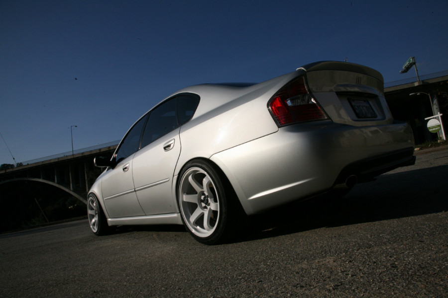 Subaru Legacy BL, BP Räder Rota Grid R18 9.5J ET38 235/40