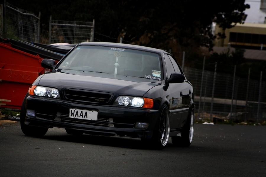 Toyota Chaser 100 Räder WOLF S1P R18 9J ET15 215/40 225/40