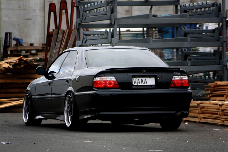 Toyota Chaser 100 Räder WOLF S1P R18 9J ET15 215/40 225/40