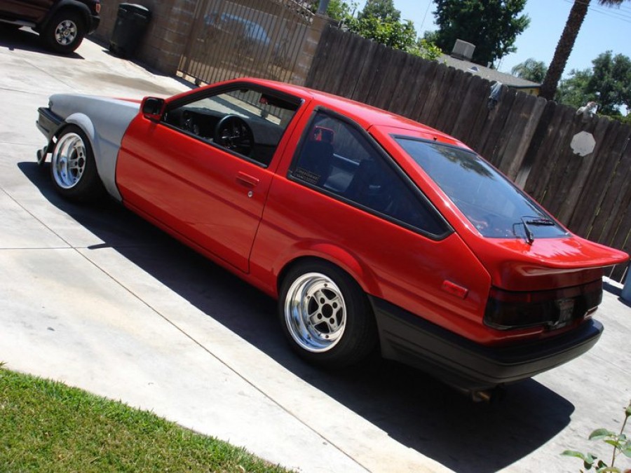 Toyota Corolla Levin AE85/AE86 Räder SSR MK2 R14 8J ET-12 185/60 8.5J ET-7
