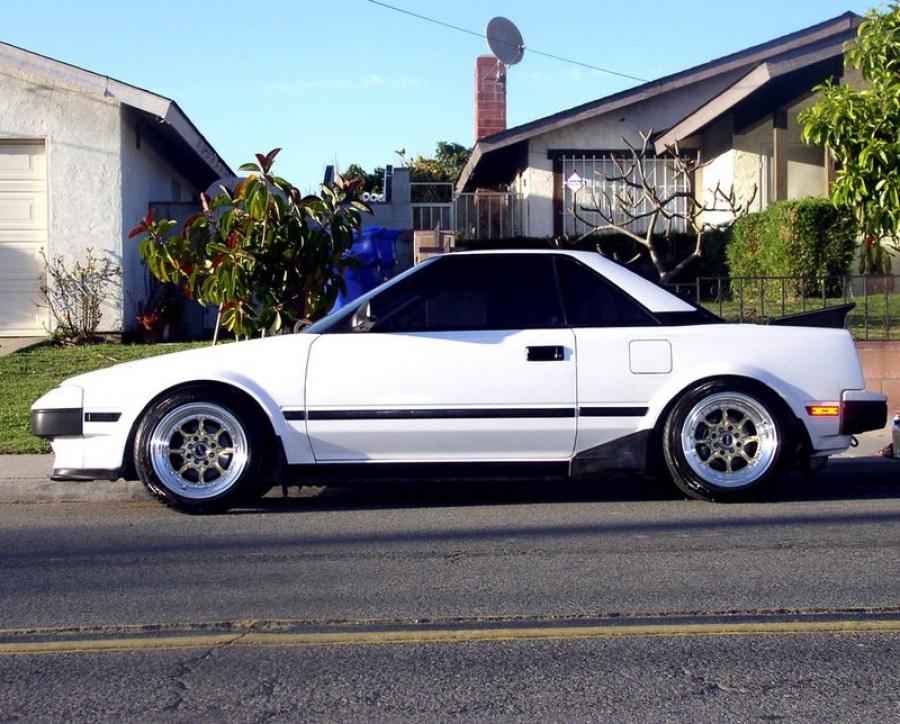 Toyota MR2 W10 Räder XXR 002 R15 8J 205/50