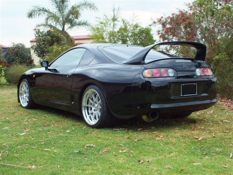 Toyota Supra A80 Räder SSR Professor SP3 R18 9J ET41 235/40 10.5J ET43 275/35