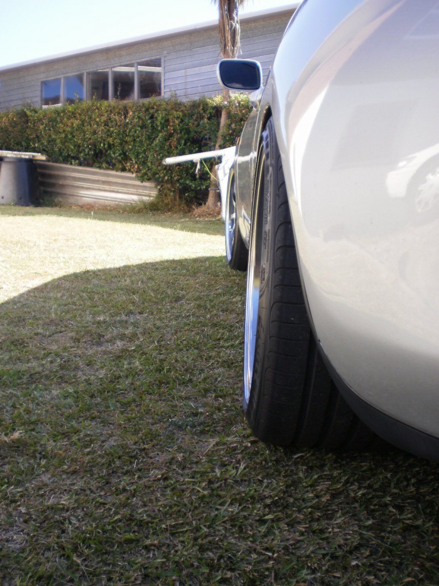 Toyota Supra A80 Räder Varrstoen ES 3 R18 9.5J ET12 235/40 10.5J ET22 265/35
