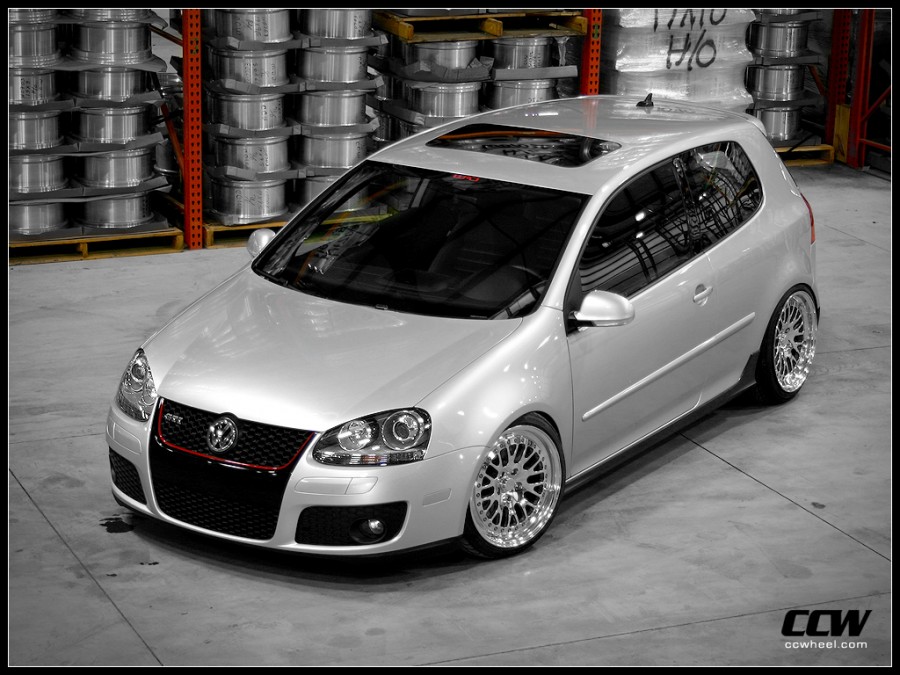 Volkswagen Golf Räder CCW Classic R18 8.5J ET38 215/40 9.5J ET44 225/40