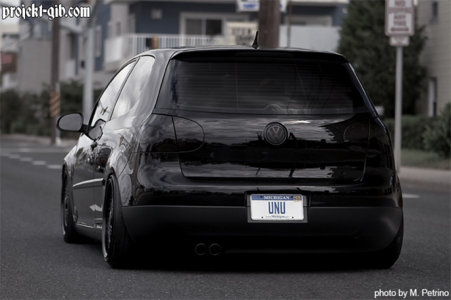 Volkswagen Golf Räder BBS RS R17 8J ET43 205/45 9J ET40