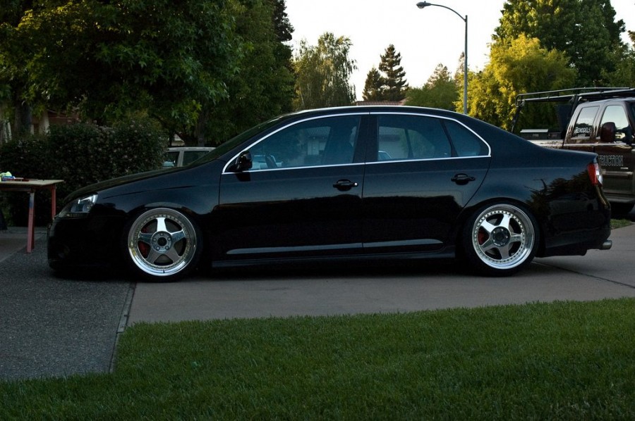 Volkswagen Jetta MK5/A5, Typ 1K5 Räder SSR Koenig Monster R18 9.5J ET29 205/40 11J ET23 225/40