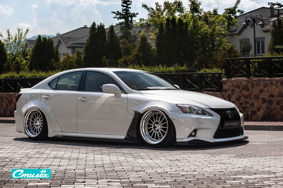 Lexus IS XE20 Räder SSR TF1 R19 10.5J ET-3 235/35 11.5J ET5 265/30