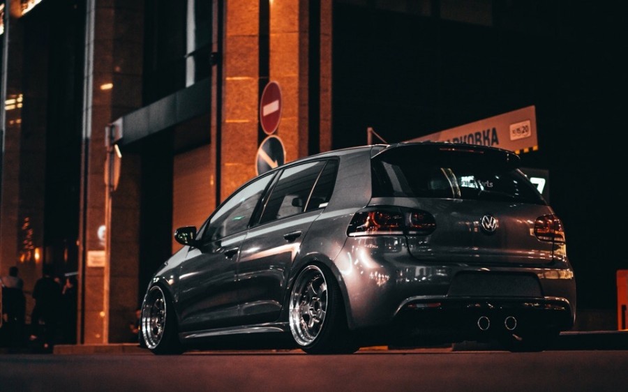 Volkswagen Golf MK7 Räder Work Meister S1 2P R18 9.5J 215/35 Golf R 
