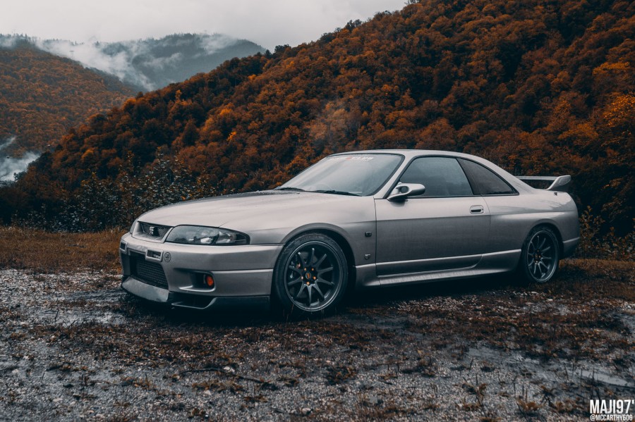 Nissan Skyline R33 Räder Rays Volk Racing CE28N R18 9.5J ET20 GT-R V-Spec 