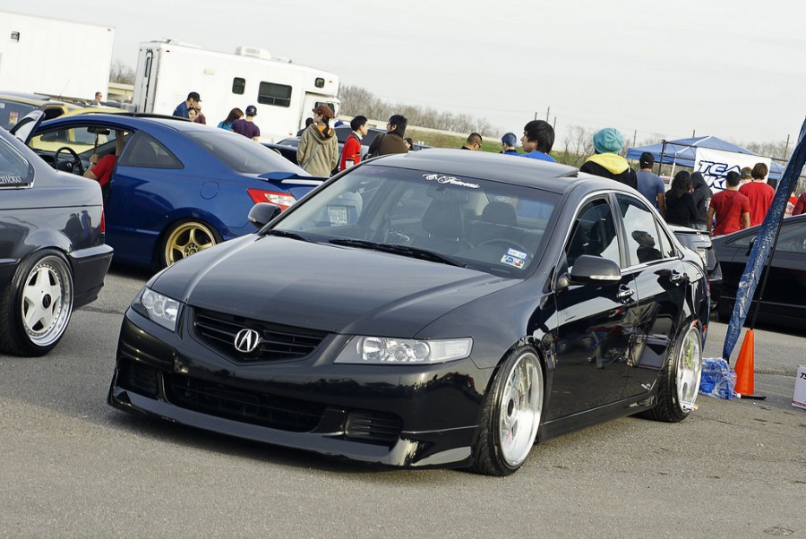 Acura TSX CL9 Räder SSR Vienna Kreis R18 9J ET17 215/40 10J ET23 225/40