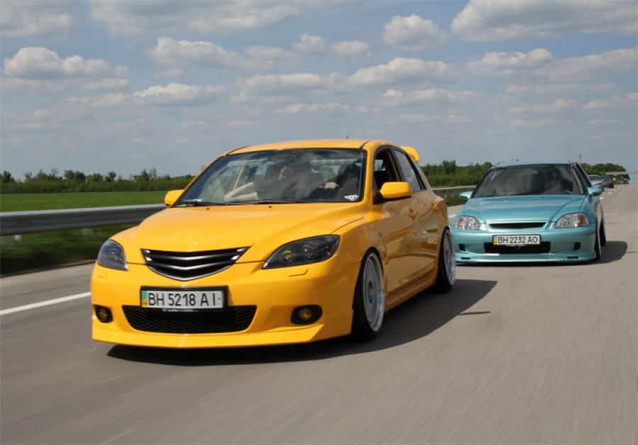 Mazda 3 1. Generation Räder Enkei RPF1 Type RC R18 8.5J ET42 205/40 9.5J ET45 215/40