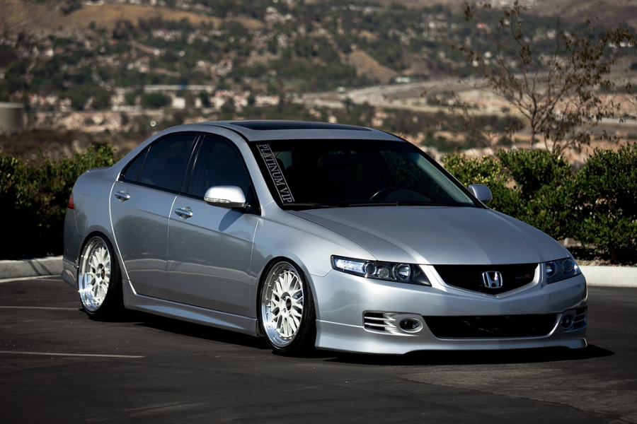 Acura TSX Räder BBS LM R18 8J ET22 205/40 9J ET27 215/40