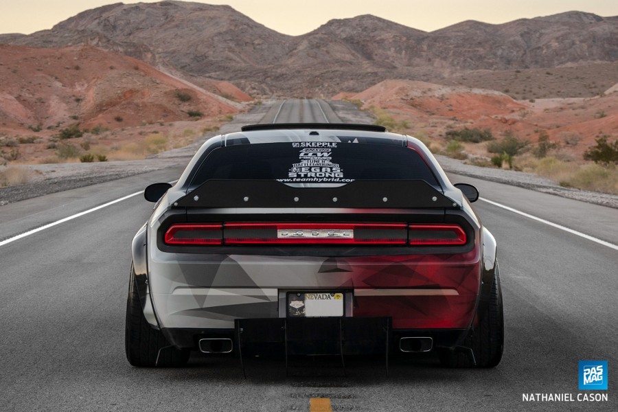 Dodge Challenger 3 gen Räder CCW SP16R R20 13J ET-35 305/30 13.5J 315/35